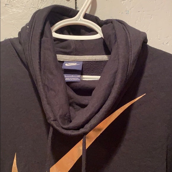 Black Nike hoodie - Picture 3 of 6